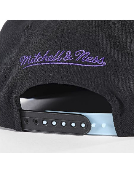 GORRA MITCHELL AND NESS NBA DAY 11 SNAPBACK BULLS